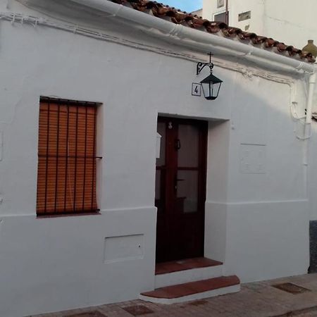 Апартаменти Mi Casita - Higuera De La Sierra Іґера-де-ла-Сьєрра Екстер'єр фото