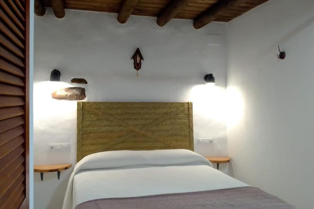 Апартаменти Mi Casita - Higuera De La Sierra Іґера-де-ла-Сьєрра Екстер'єр фото